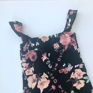 👉 Papaya (3 for $12) 🍊 Black Floral Sheath Dress